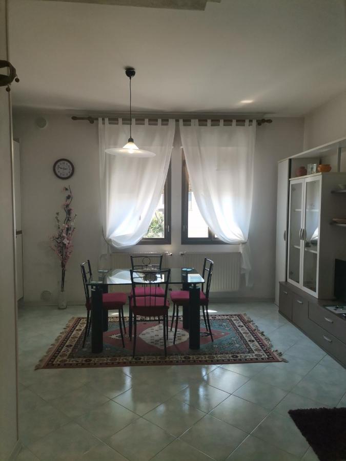 Zsuzsa Lak Apartment Mestre Ngoại thất bức ảnh