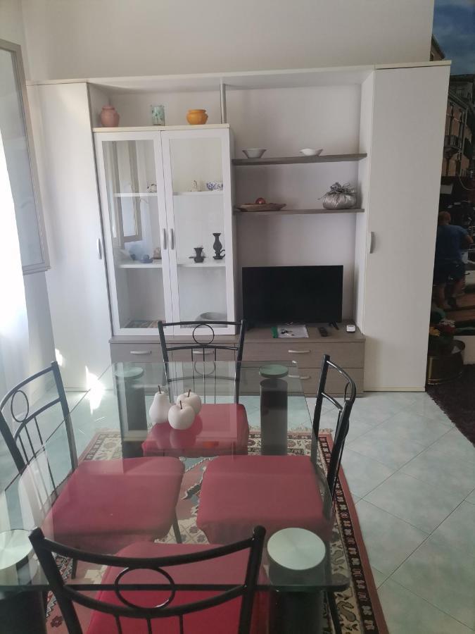 Zsuzsa Lak Apartment Mestre Ngoại thất bức ảnh